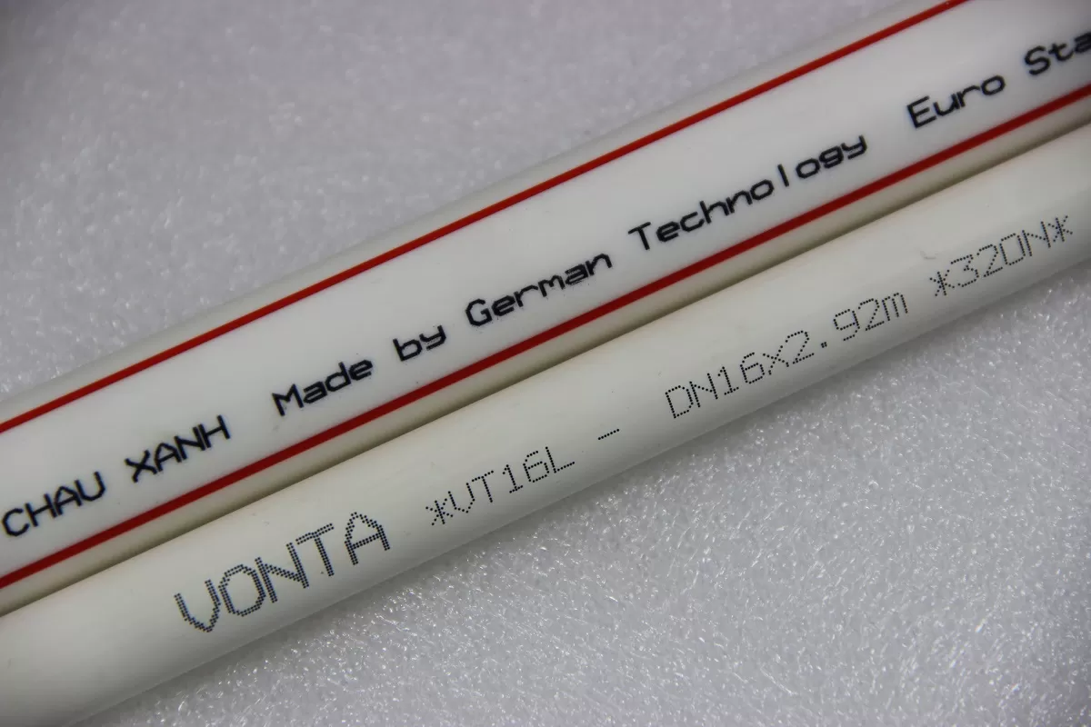 plastic pipe printing.jpg